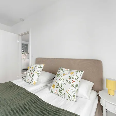 Lejlighed Bright In With Balcony And Parking By Renters Kołobrzeg